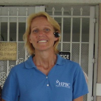 Stephanie S Sullivan